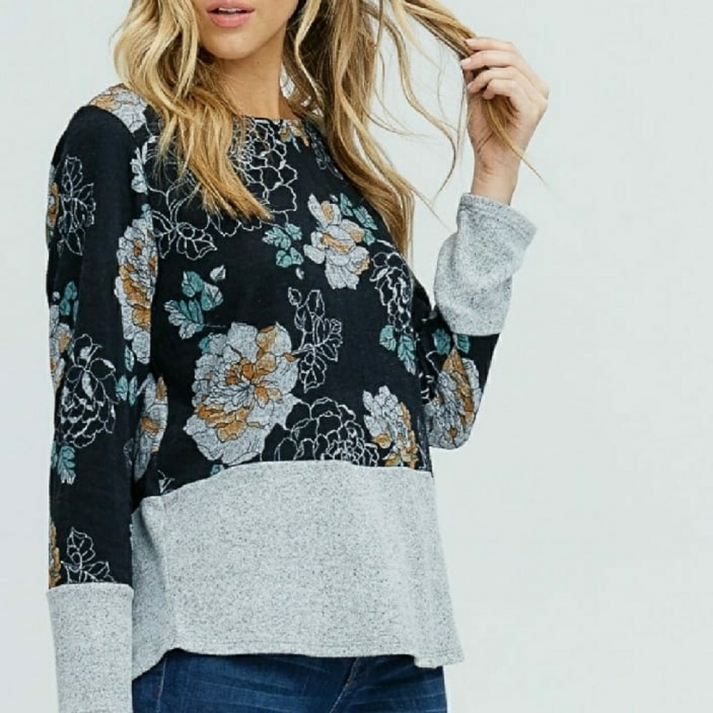 Soft Floral Top in Black